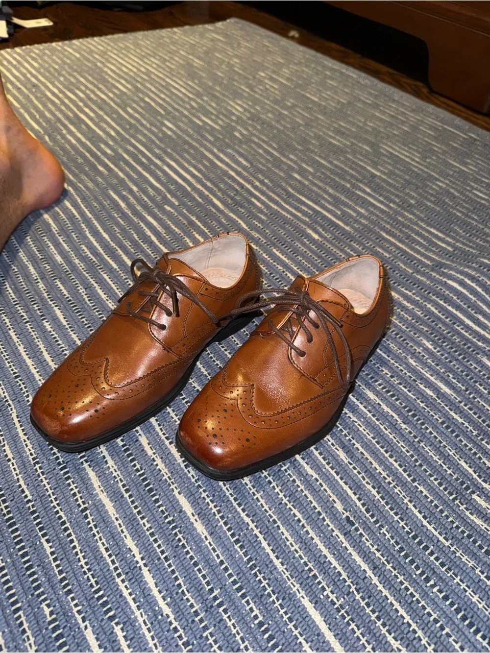 Florsheim Brown Leather Wingtip Brogue Oxfords for little kids